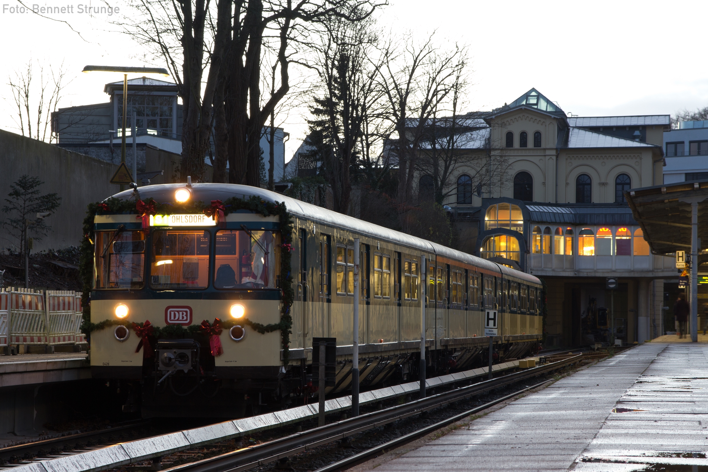 Der Weihnachtsmann fährt S-Bahn – Verein Historische S-Bahn Hamburg e.V.